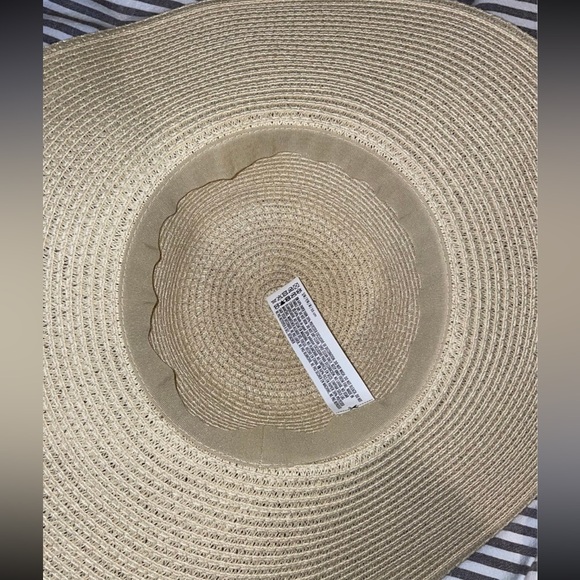 Floppy summer hat - Picture 3 of 3